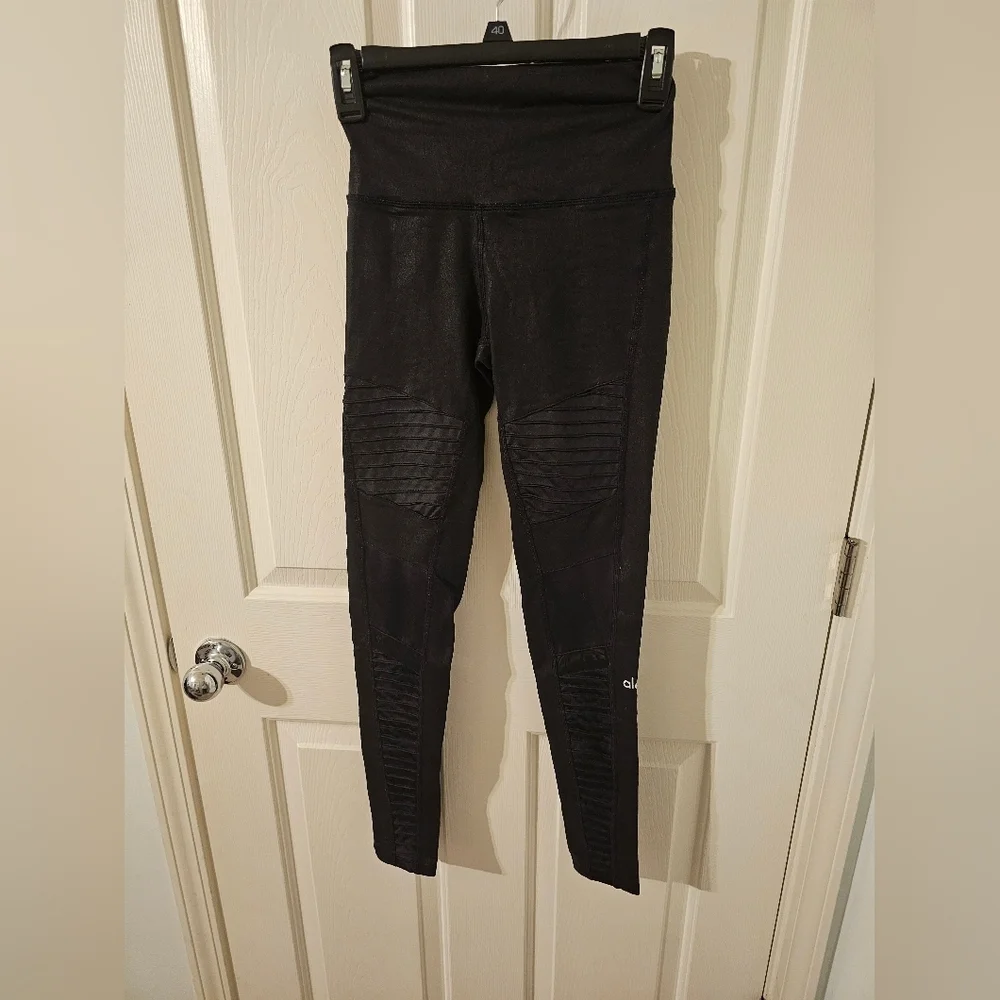 Alo Leggings 3 Pair Bundle Size XS